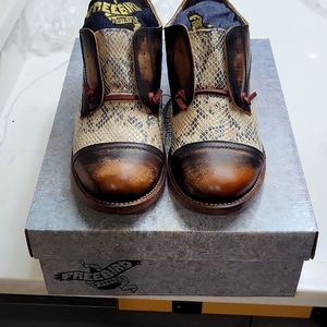 Catalina style,  runs true to size